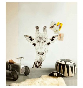Wallpaper magnetic with giraffes