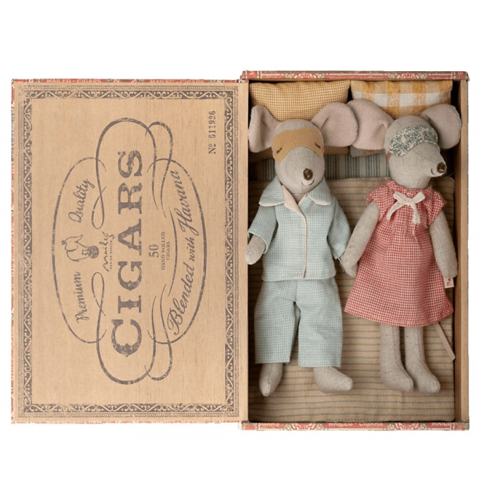 Mum and dad mice in cigar box - autumn/winter - Maileg